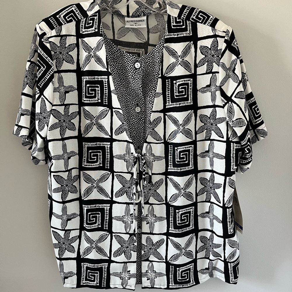 NWT Alfred Dunner Black and White Patterned Women Shirt